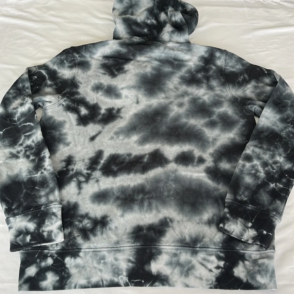 True Religion Logo Horseshoe Pullover Sweatshirt Tie Dye Size L NWT